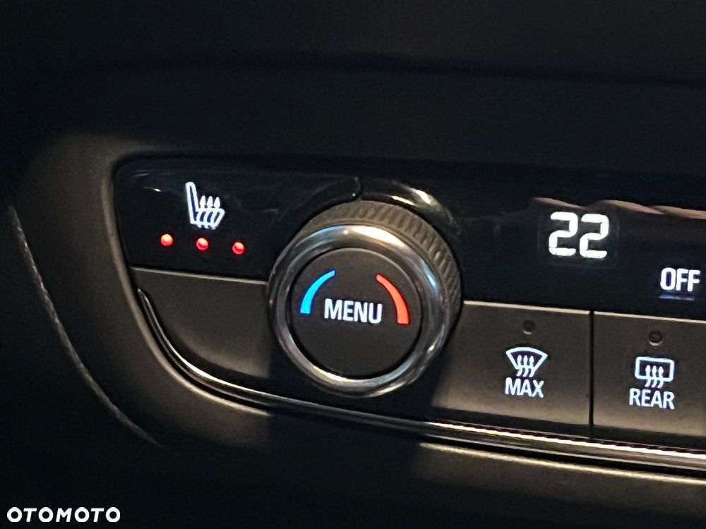 Opel Crossland 1.2 T GS Line - 30