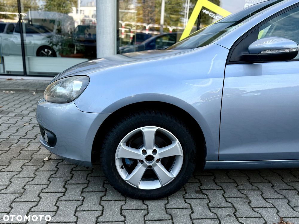 Volkswagen Golf - 10