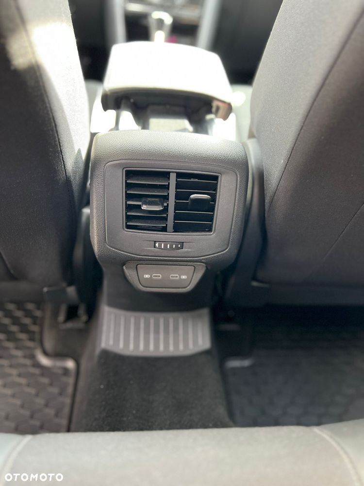 Volkswagen T-Roc 1.5 TSI Style DSG - 10