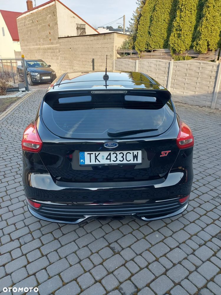 Ford Focus ST - 6