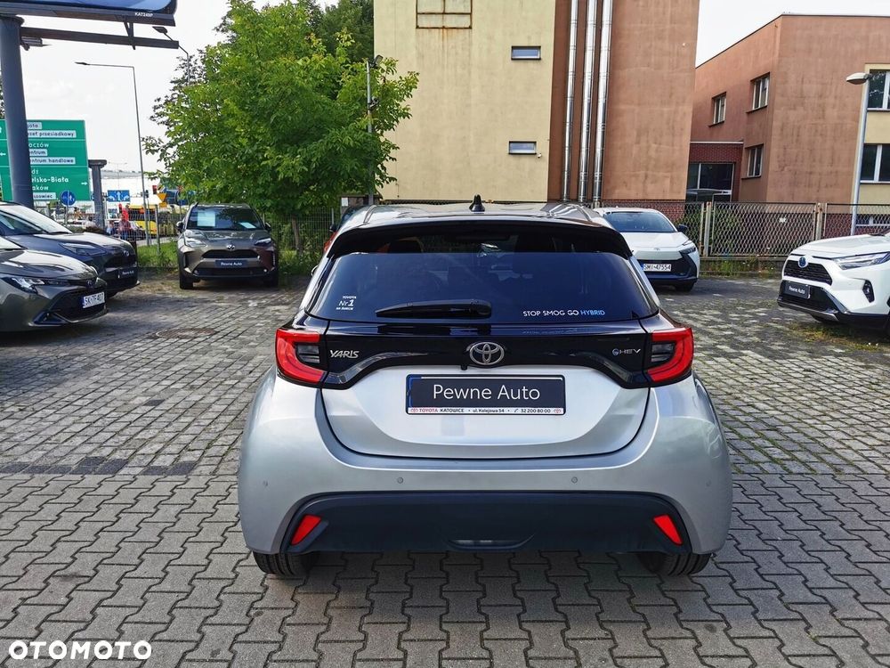 Toyota Yaris Hybrid 1.5 Style - 4