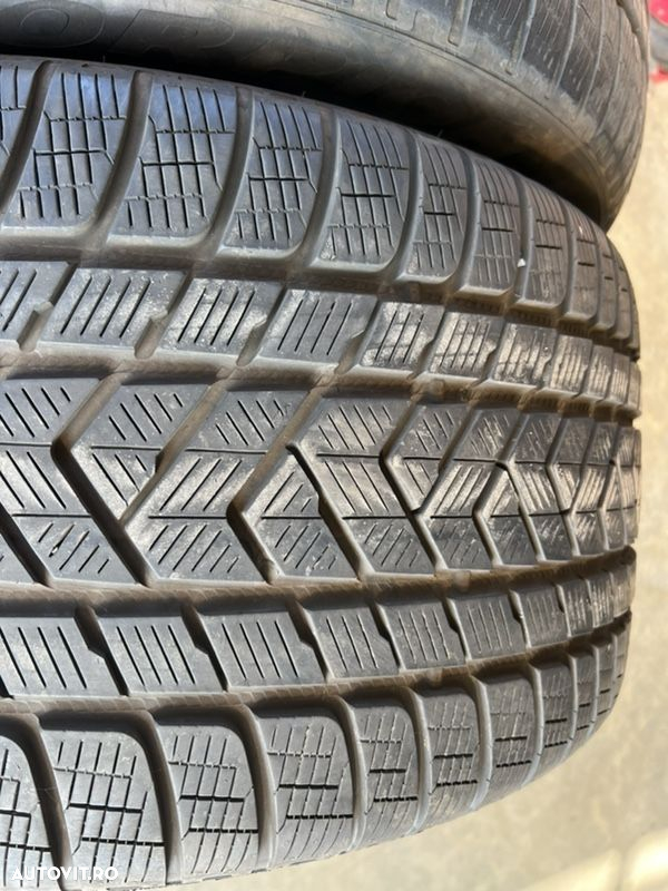 vând 2 anvelope 305/40/20 Pirelli de iarnă la 6mm - 2