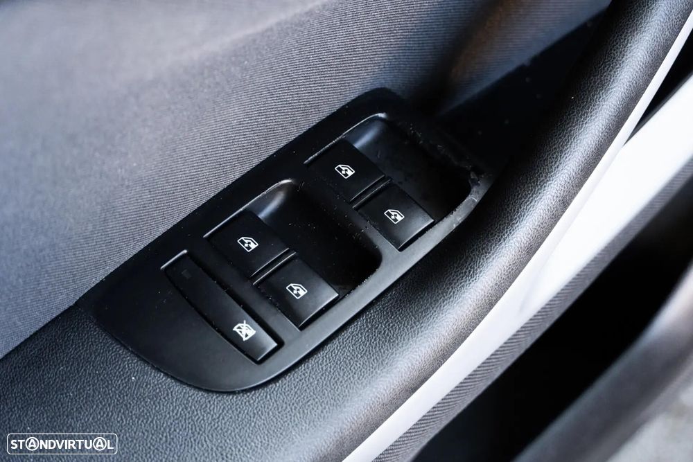 Opel Zafira 1.6 CDTi 120 Anos S/S - 31