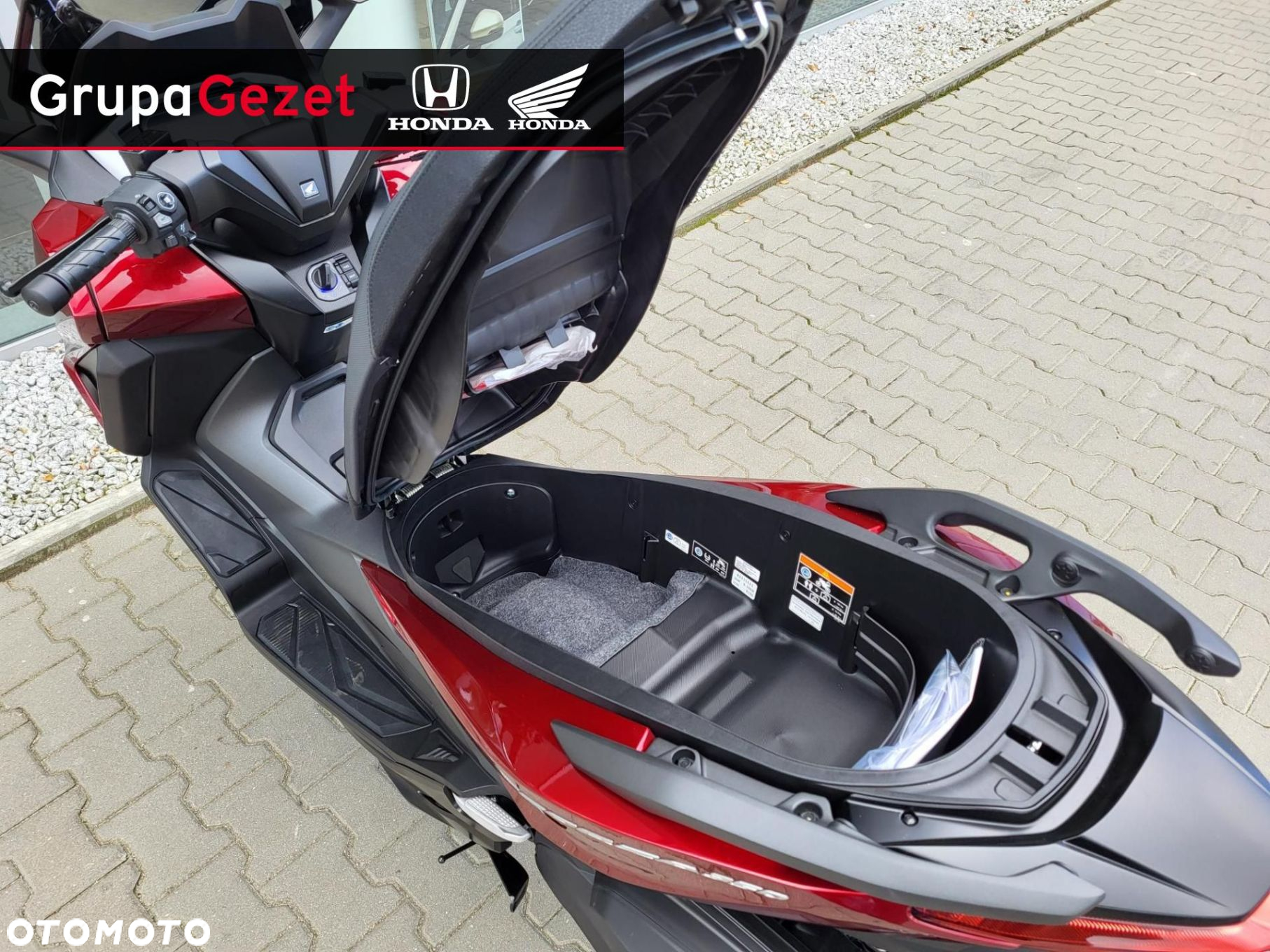 Honda NSS - 12