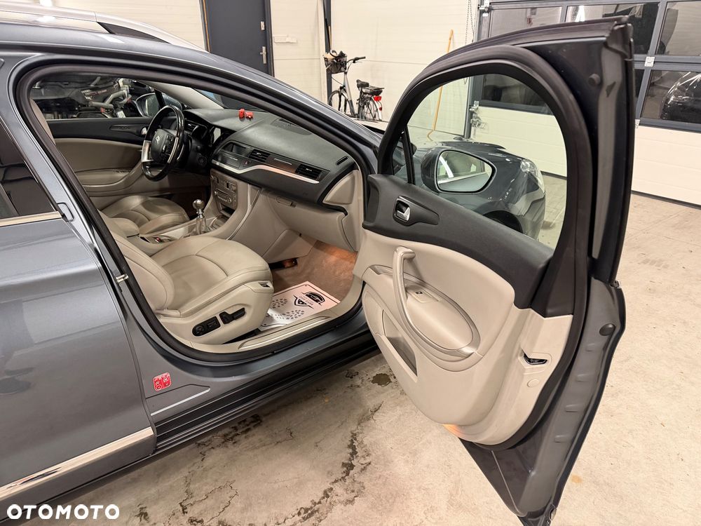Citroën C5 2.0 HDi Exclusive - 18