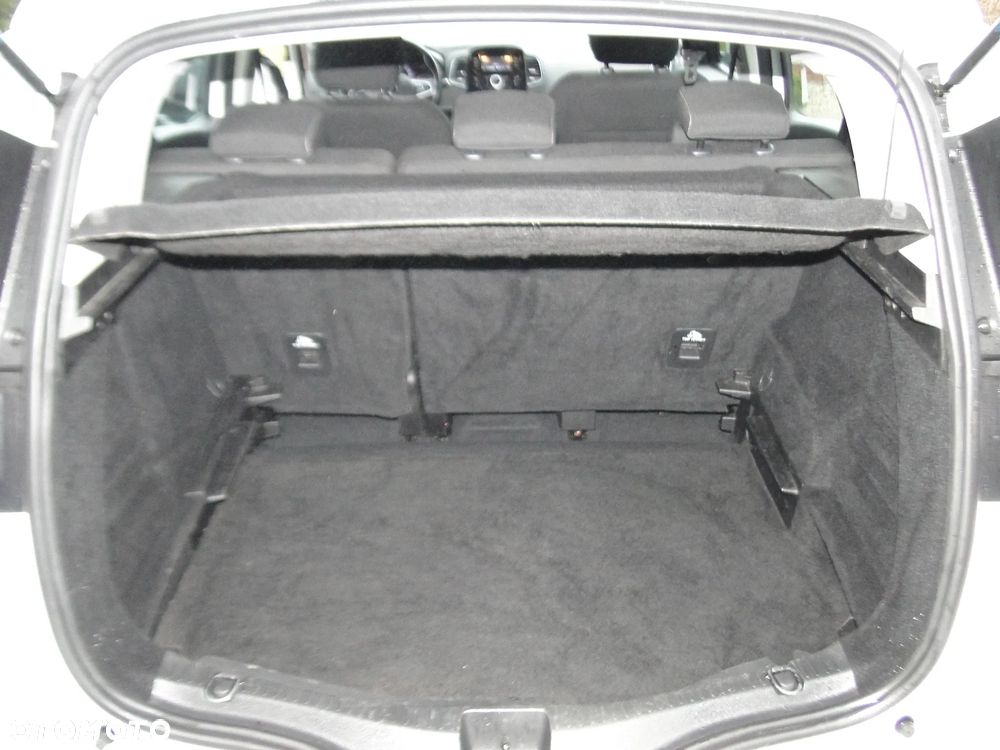 Renault Scenic - 16