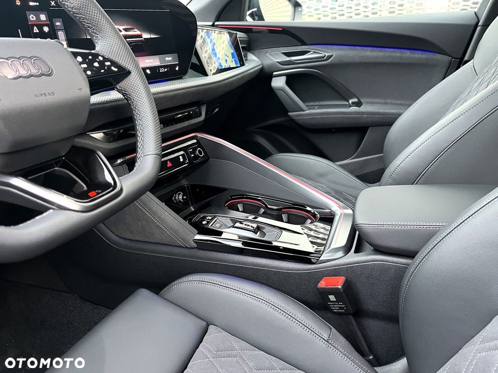 Audi Q5 Sportback - 24