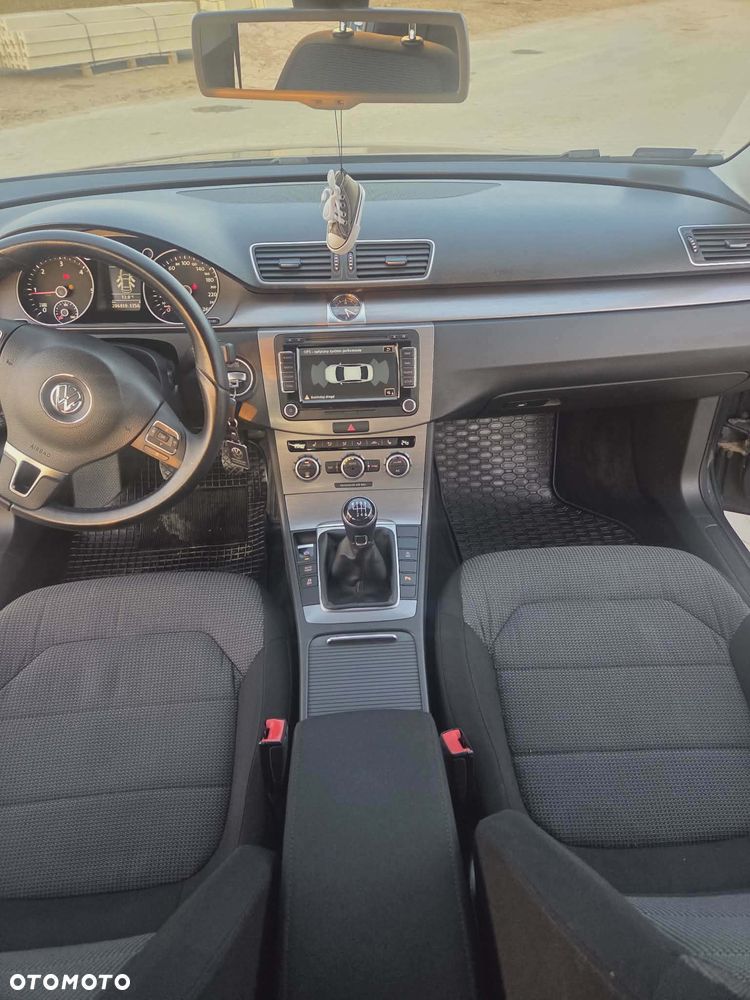Volkswagen Passat 2.0 TDI Comfortline - 7