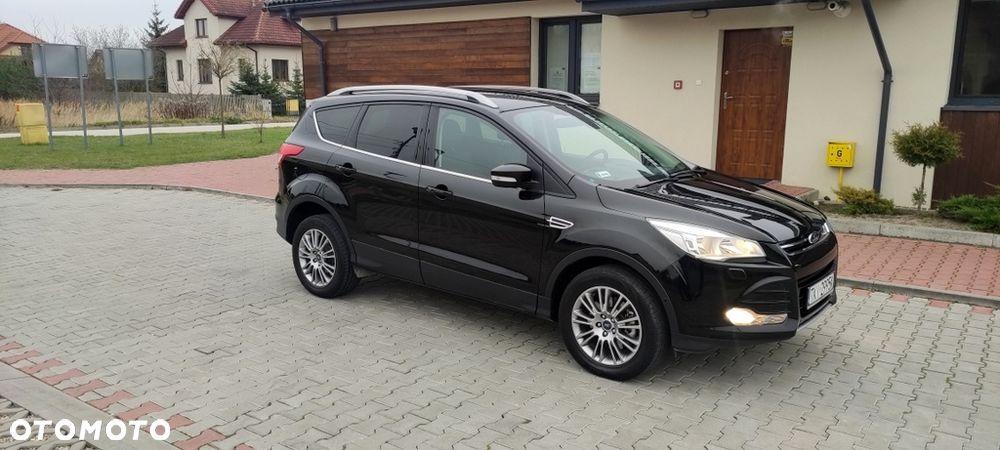 Ford Kuga 2.0 TDCi 2x4 Titanium - 13