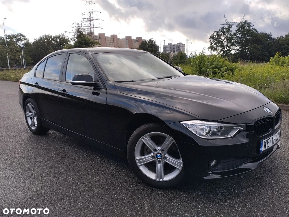 BMW Seria 3 320i