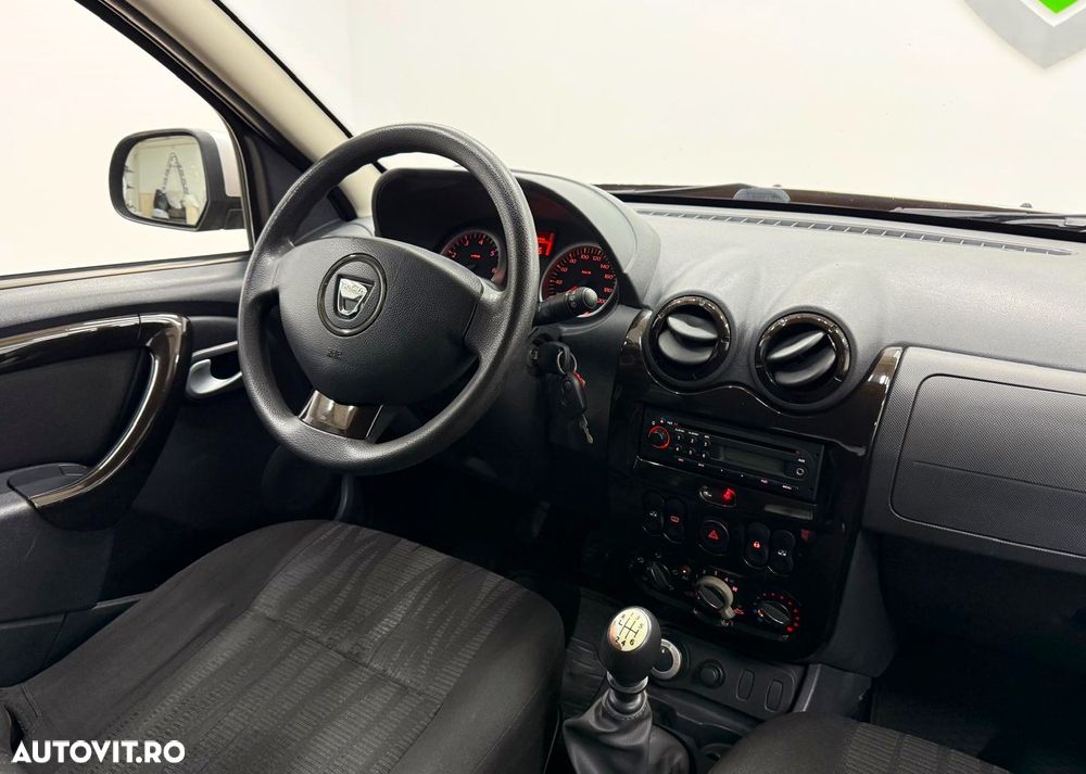 Dacia Duster 1.6 16V 4x4 - 16