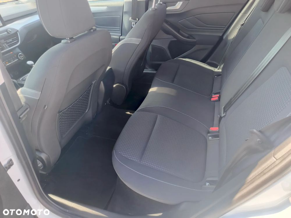 Ford Focus 1.5 EcoBlue Start-Stopp-System COOL&CONNECT DESIGN - 23