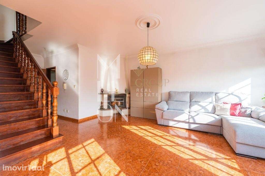 Moradia T2 em Banda com Excelente Exposição Solar e Terraço Amplo – Al - Grande imagem: 3/38