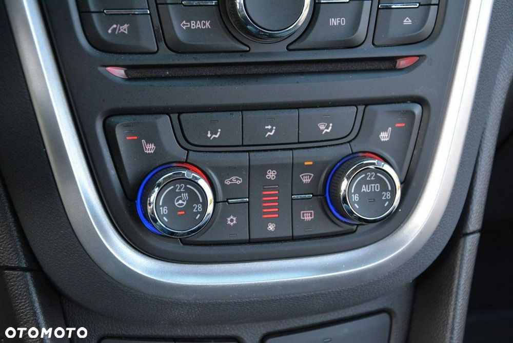 Opel Mokka 1.4 Turbo ecoFLEX Start/Stop 4x4 Innovation - 29