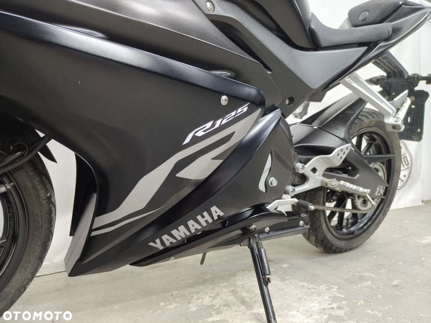 Yamaha YZF - 19