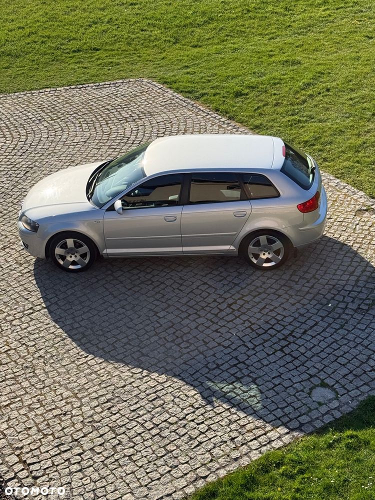 Audi A3 Sportback 2.0 TDI Ambition S tronic - 4