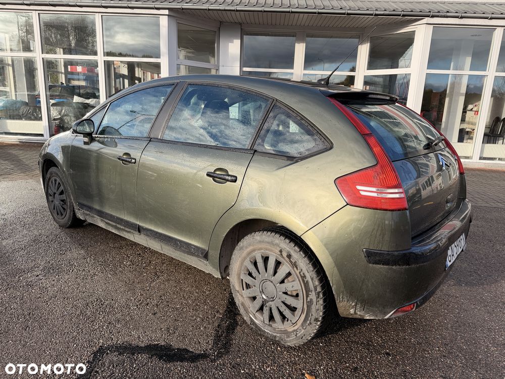 Citroen C4 2006 photo 3