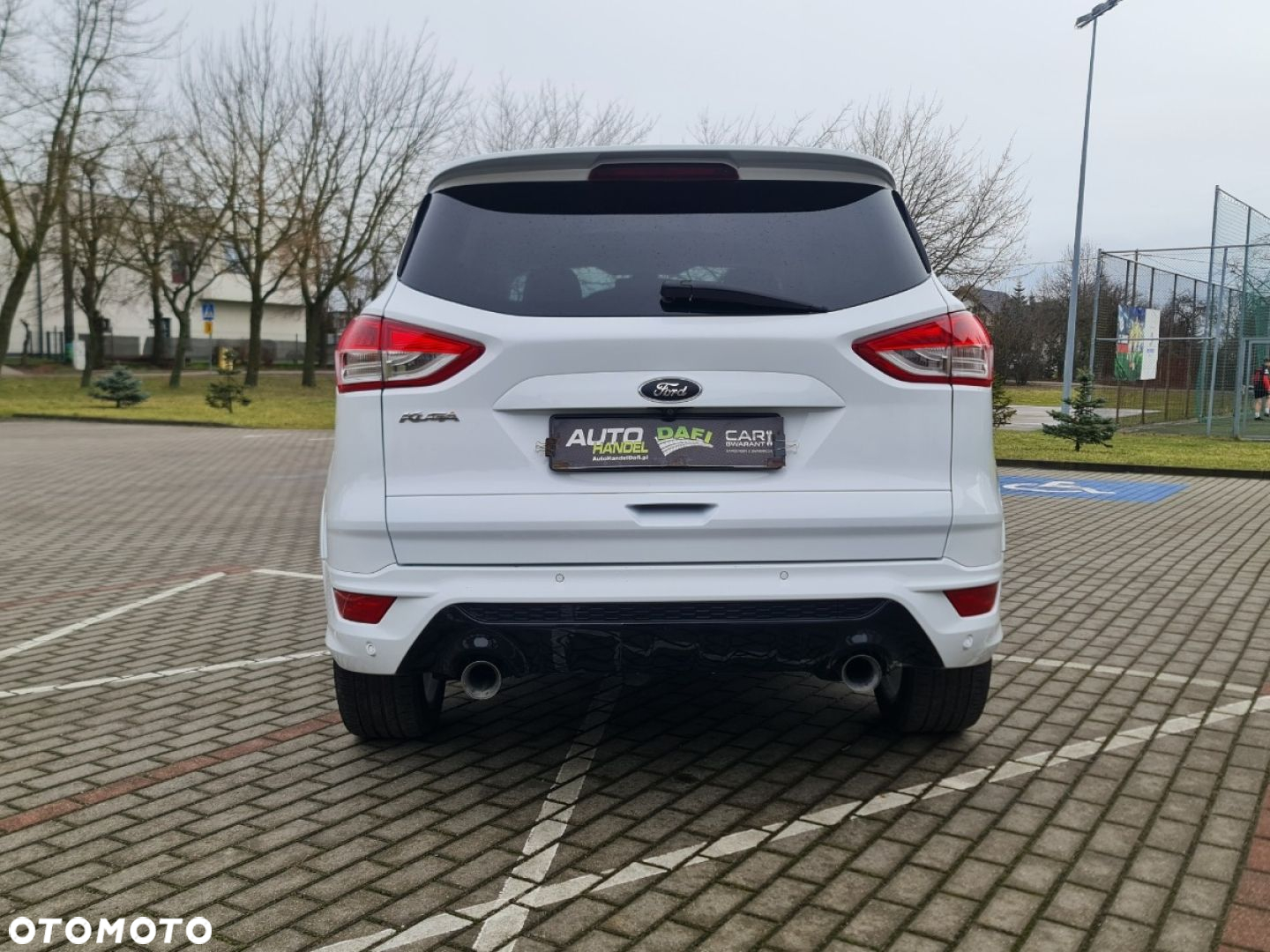 Ford Kuga - 4
