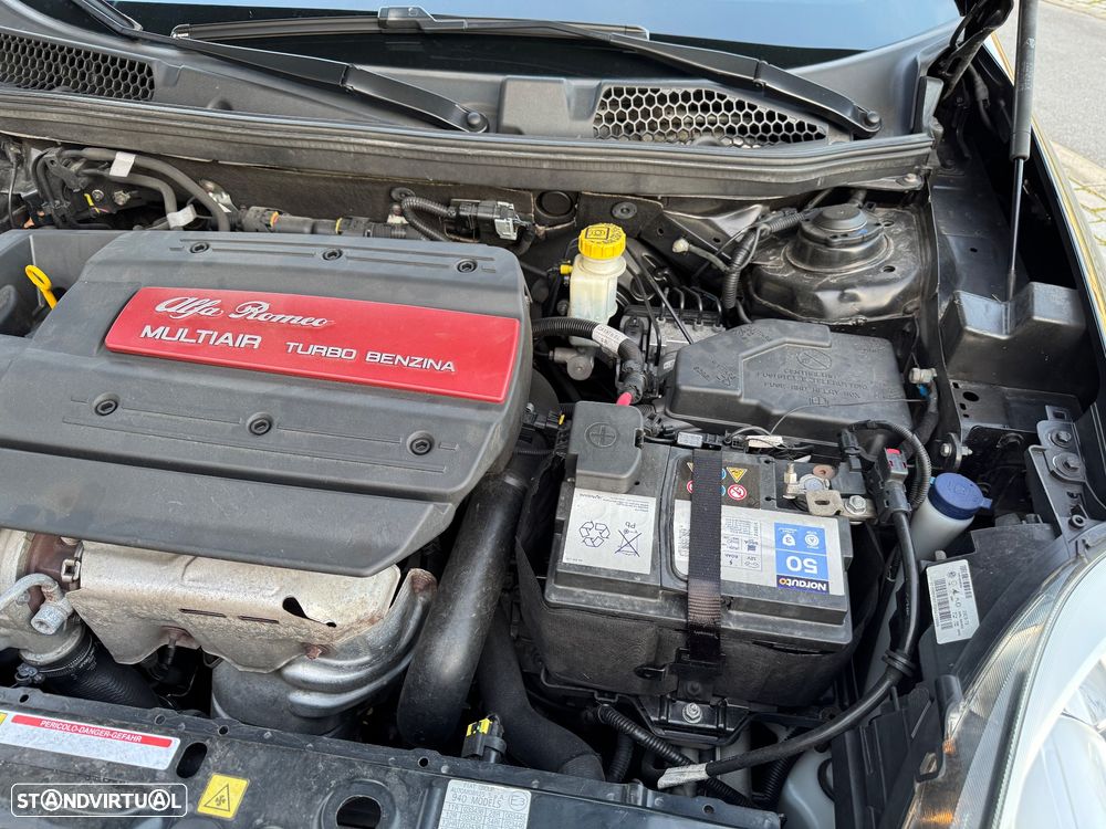 Alfa Romeo Giulietta 1.4 T M-air Distinctive - 19