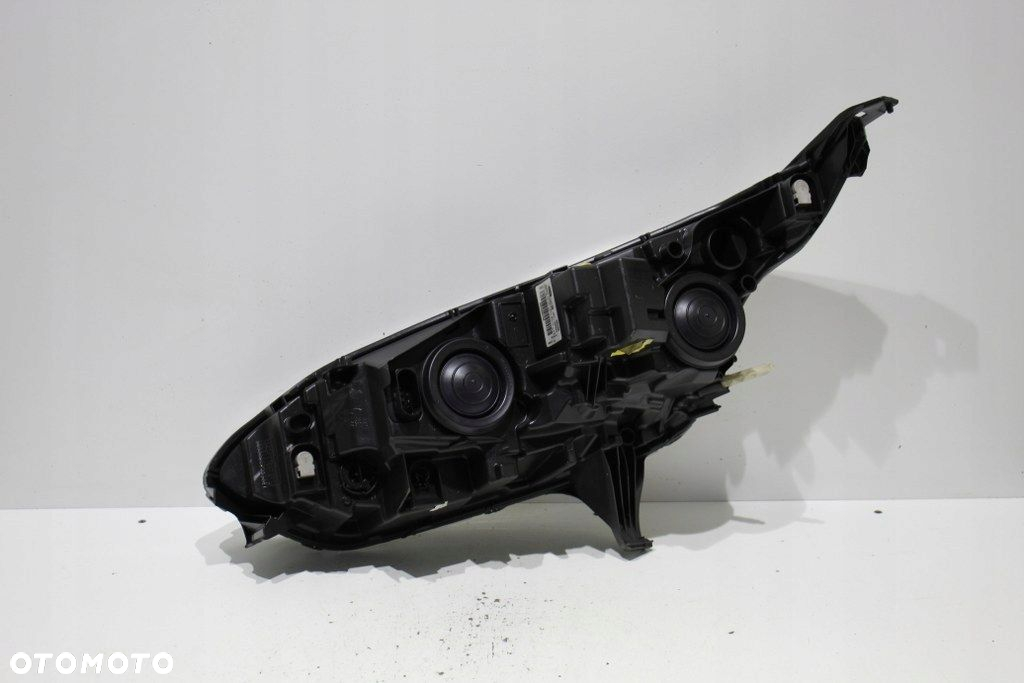 Ford Transit Connect MK2 Lampa Przód Przednia Prawa Brak Uszka - 2