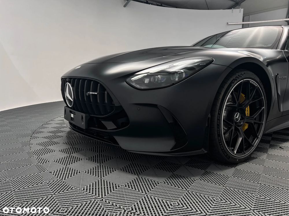 Mercedes-Benz AMG GT 63 4Matic+ - 14