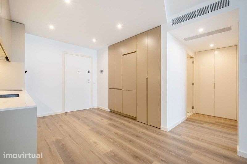Apartamento Novo com piscina e garagem - Grande imagem: 3/12