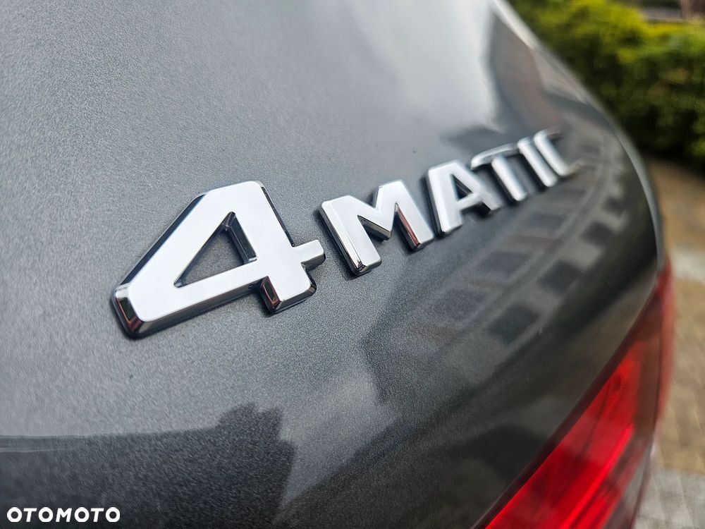 Mercedes-Benz GLC - 13