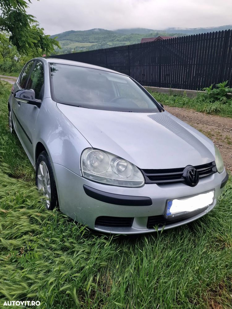 Volkswagen Golf - 1