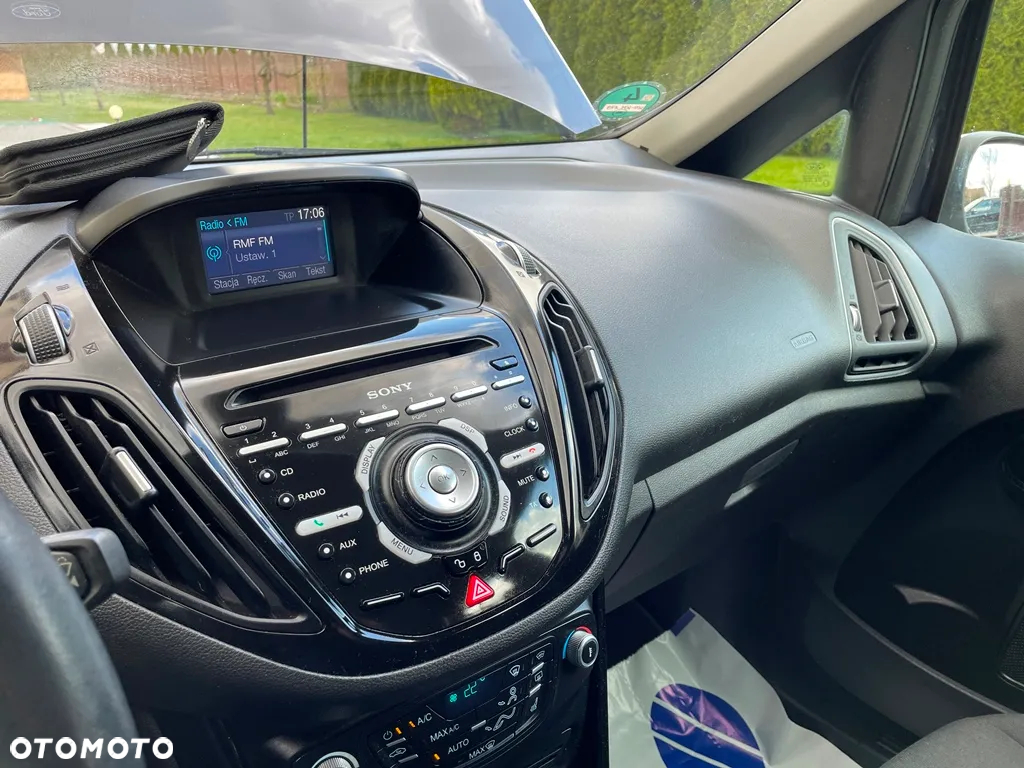 Ford B-MAX 1.4 Titanium - 31