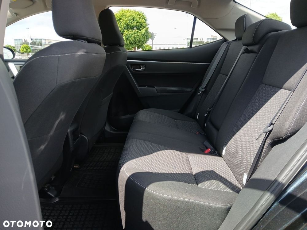Toyota Corolla 1.6 Premium EU6 - 16