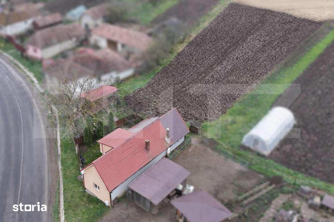 Casa + 23 ari teren in Breaza, Liniste, spatiu si confort la 6 km de R - Imagine principală: 3/10