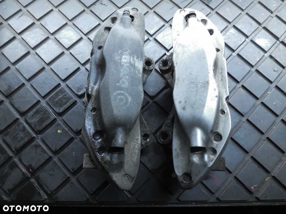 RANGE ROVER L320 3.6 D ZACISK HAMULCA PRZÓD BREMBO KOMPLET - 1