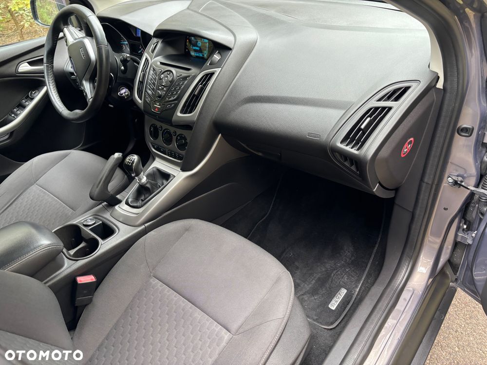 Ford Focus 1.6 TDCi DPF Start-Stopp-System Titanium - 17