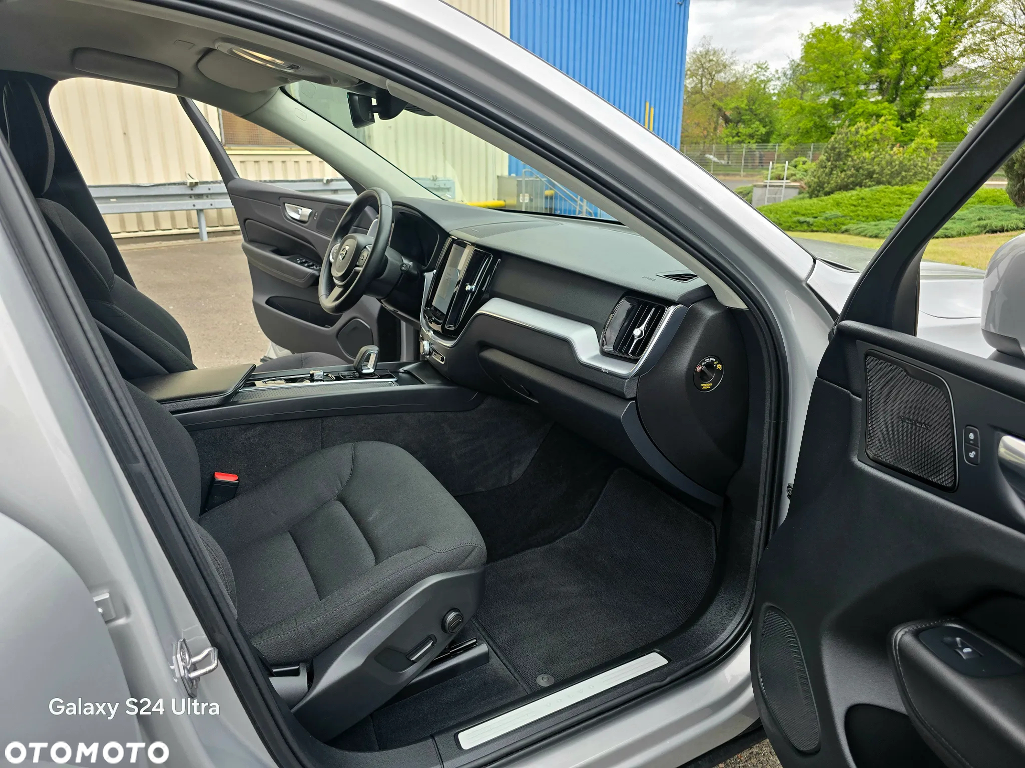 Volvo XC 60 B5 D AWD Momentum Pro - 9