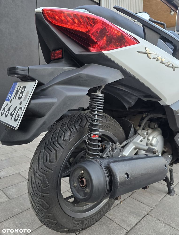 Yamaha X-max - 5