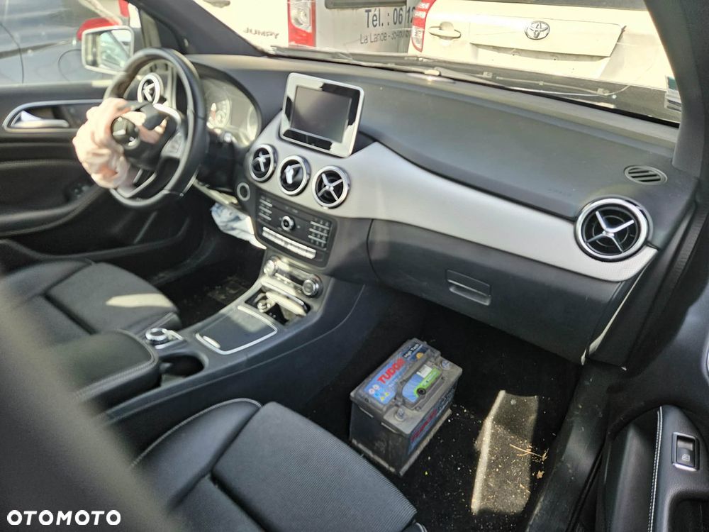 Mercedes-Benz Klasa B 200 d 7G-DCT Edition - 3