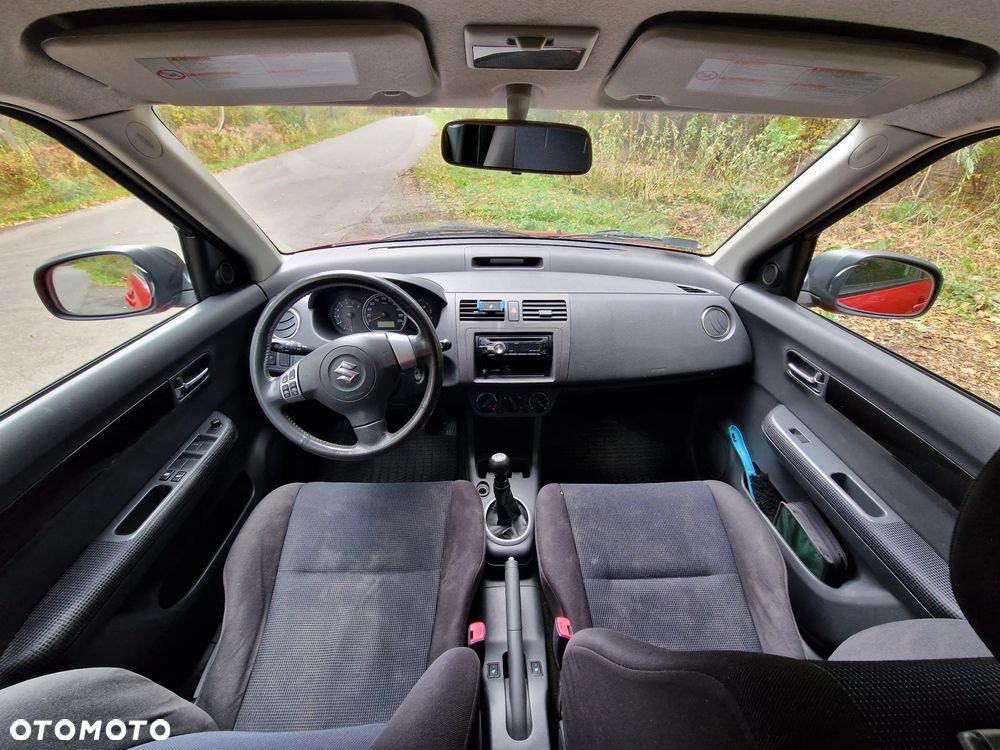 Suzuki Swift - 10