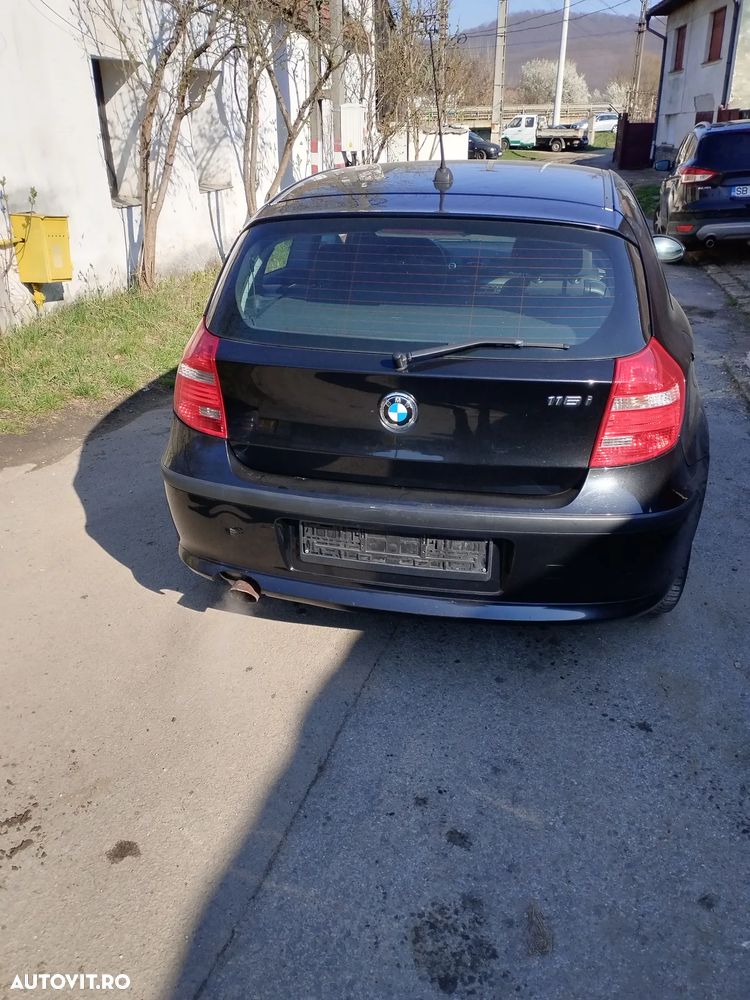 BMW Seria 1 116i - 3