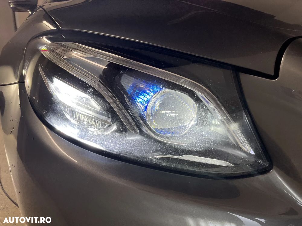 Mercedes-Benz E 220 d 4Matic 9G-TRONIC - 32