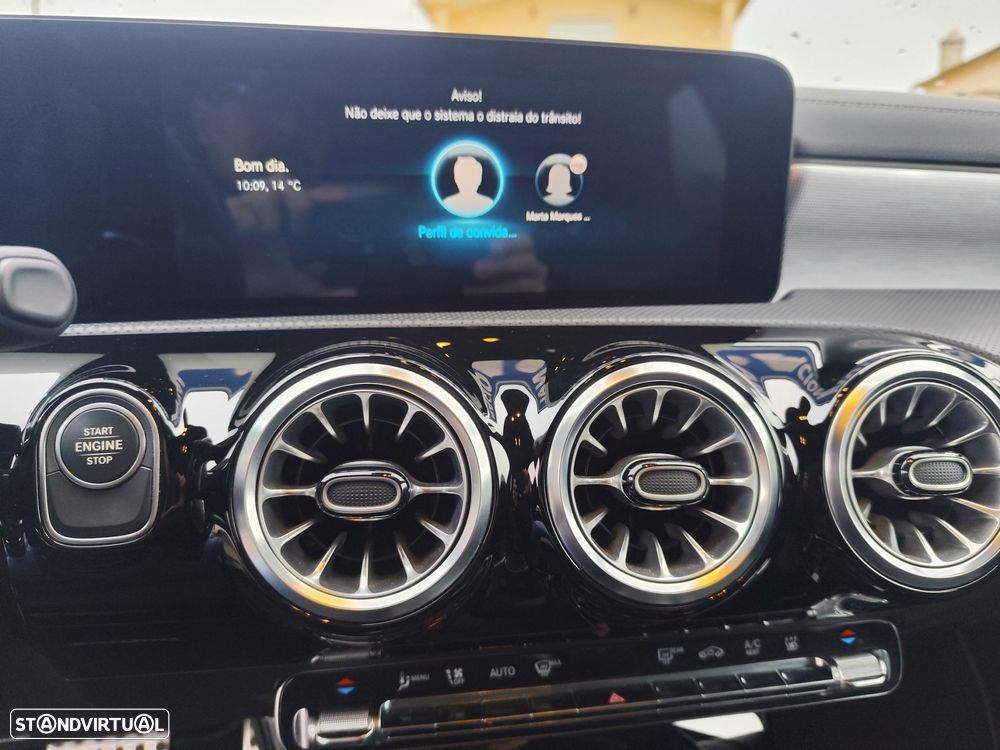 Mercedes-Benz CLA 250 e Shooting Brake AMG Line - 22