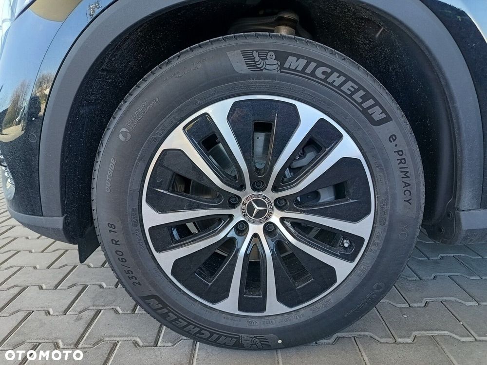 Mercedes-Benz GLC - 21