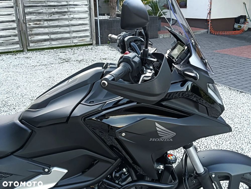 Honda NC - 12