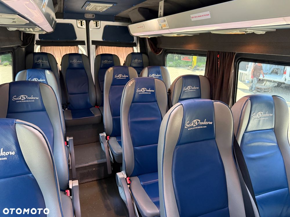 Mercedes-Benz Sprinter 519 3.0 V6 21 miejsc - 21