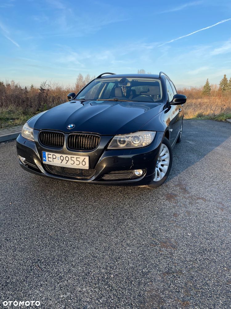 BMW Seria 3 320i - 4