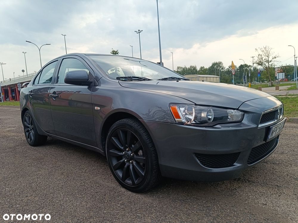 Mitsubishi Lancer - 1