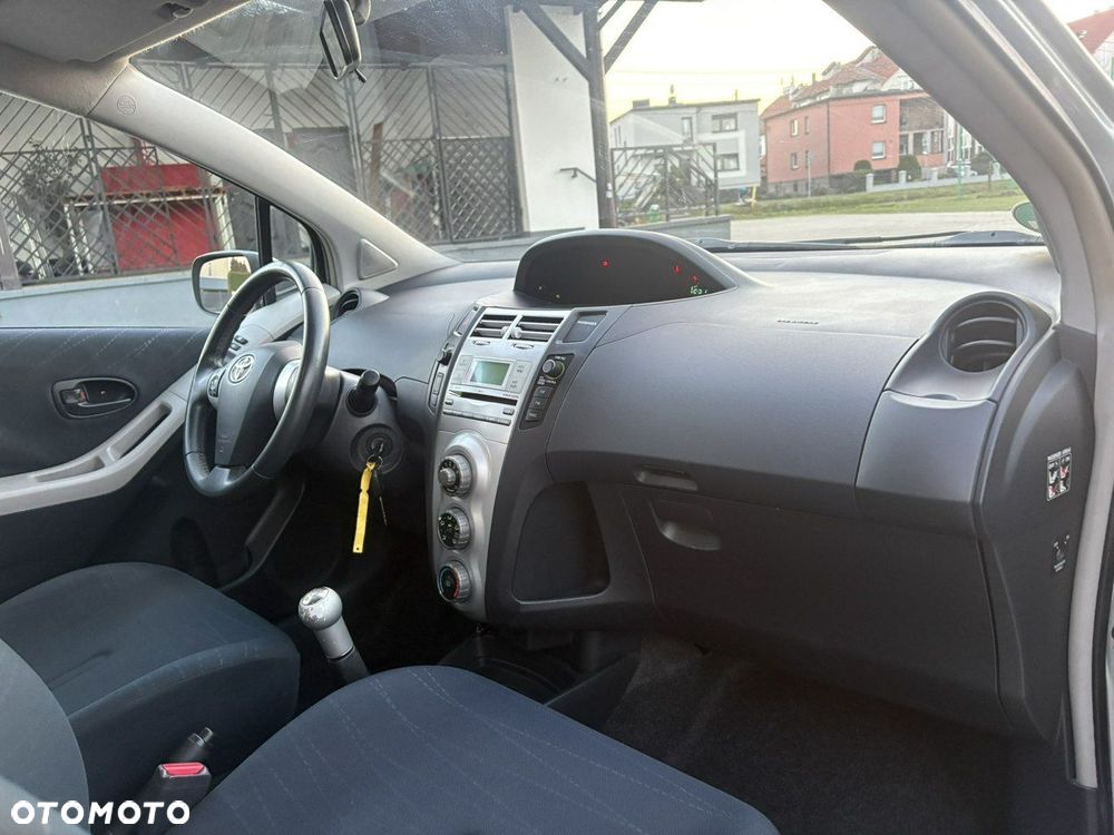 Toyota Yaris 1.0 VVT-i Comfort - 13