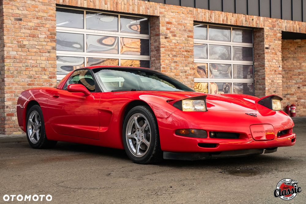 Chevrolet Corvette - 1