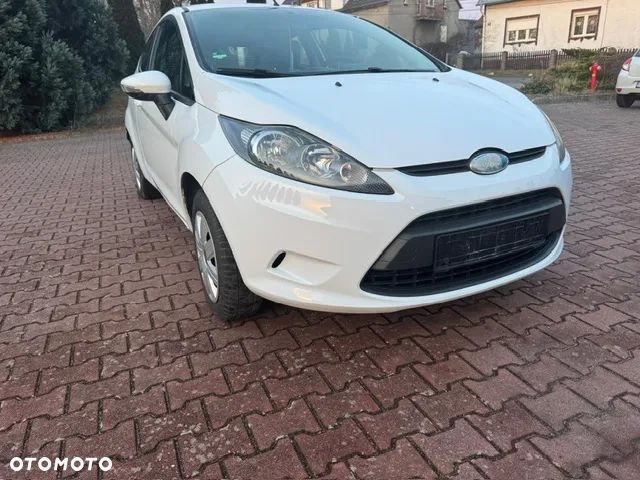 Ford Fiesta - 2