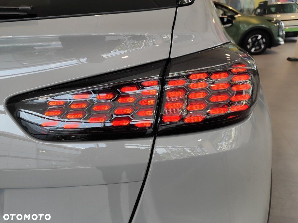 Kia XCeed - 8