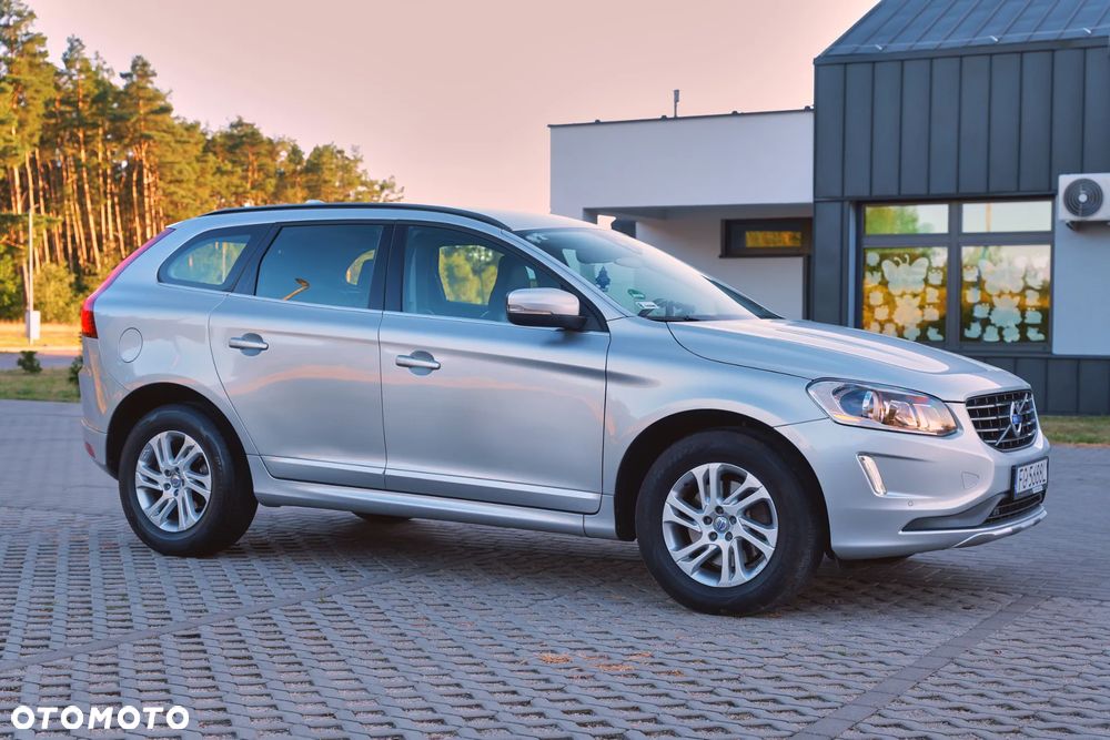 Volvo XC 60 D4 Momentum - 17